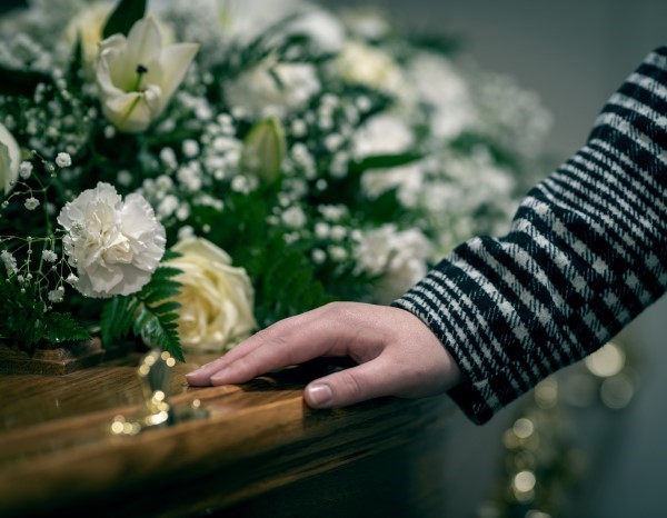 mhf-coffin-and-hand-inset